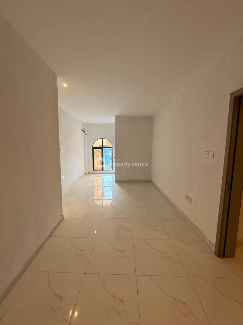 2 Bedroom Maisonette