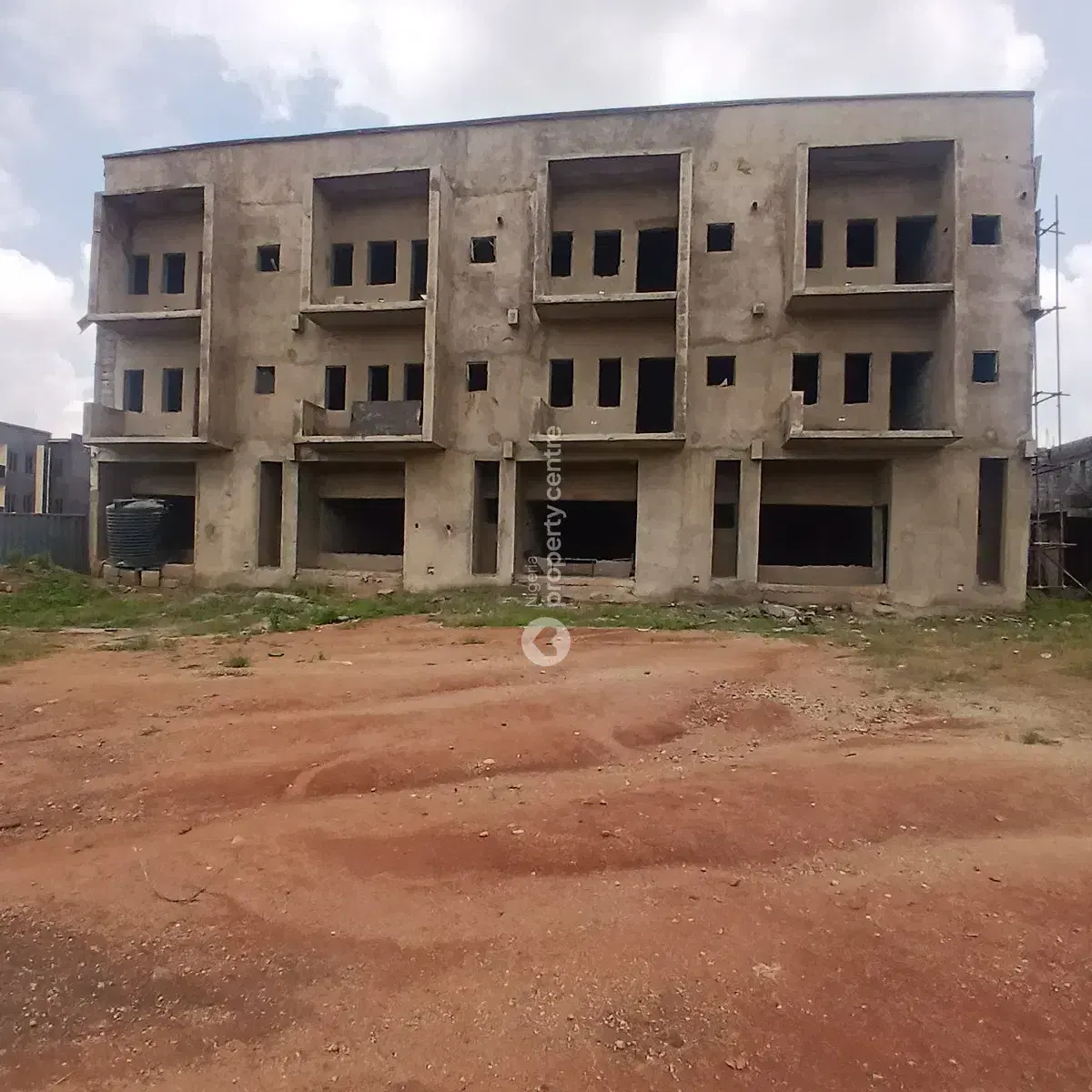Prefinished 4 Bedroom Terraced Duplex