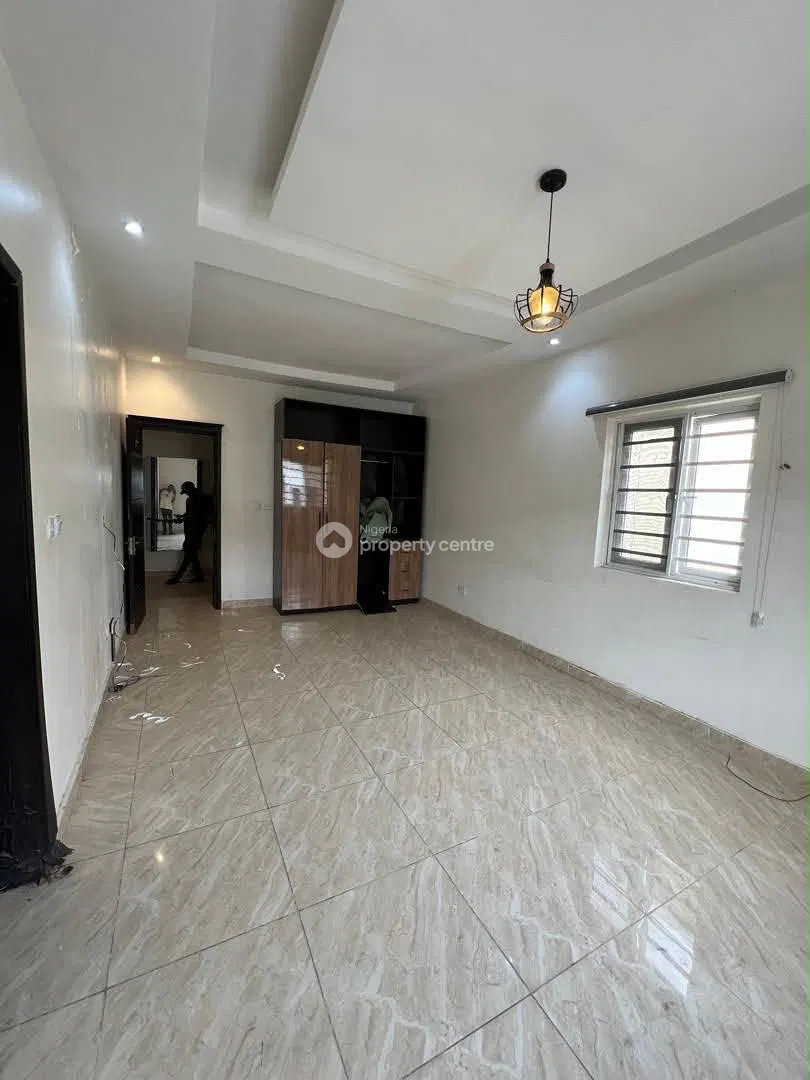 Massive Single Room in a Duplex — Chisco, Ikate, Lekki, Lagos