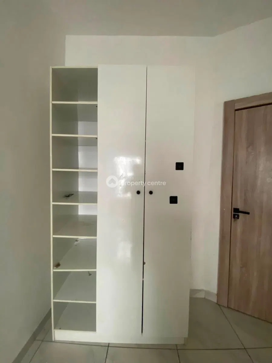 Beautiful Single Room in a Duplex — Dpkay Estate Orchid Road, Lekki, Lagos