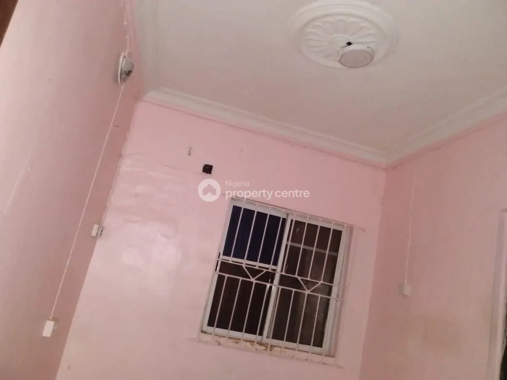 Self Contain — Oworonshoki, Shomolu, Lagos