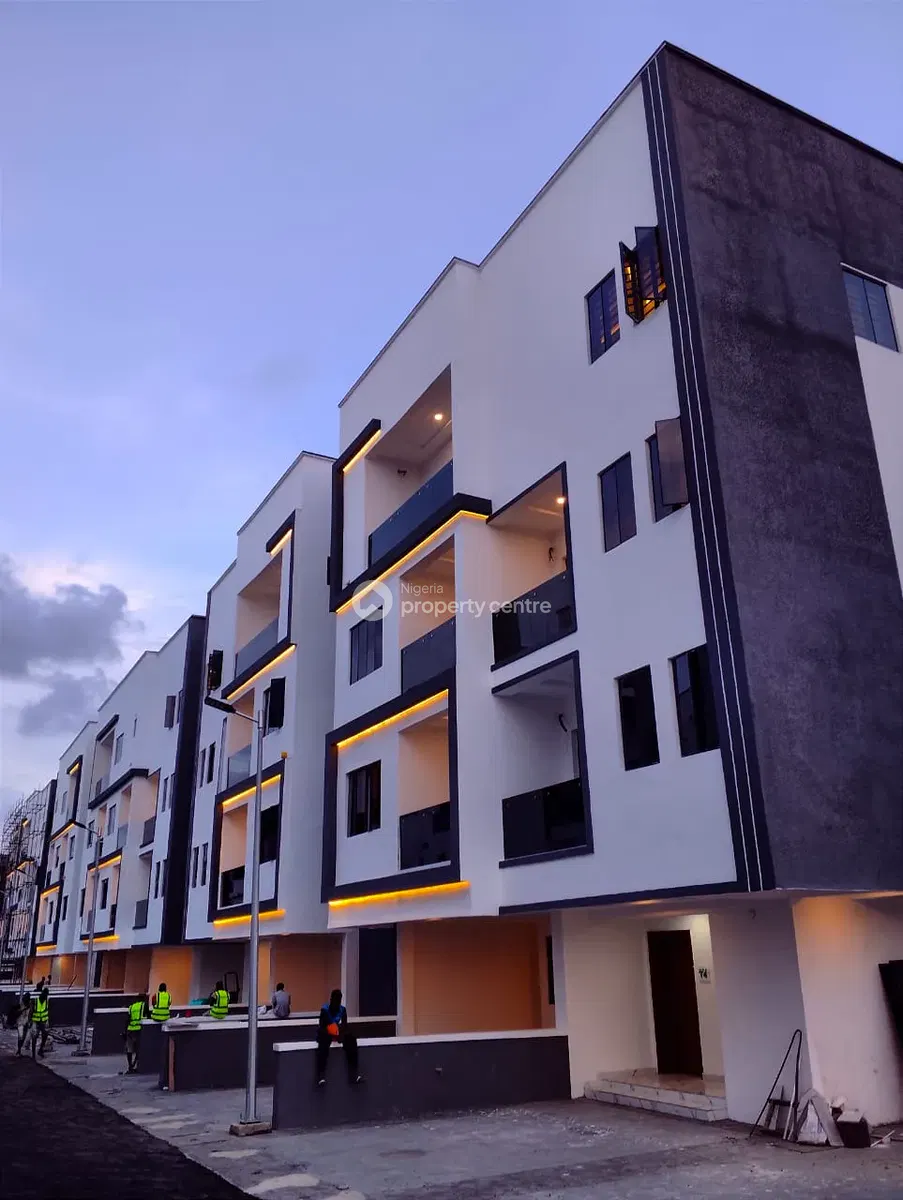 Luxury 4 Bedroom Terraced Duplex with BQ