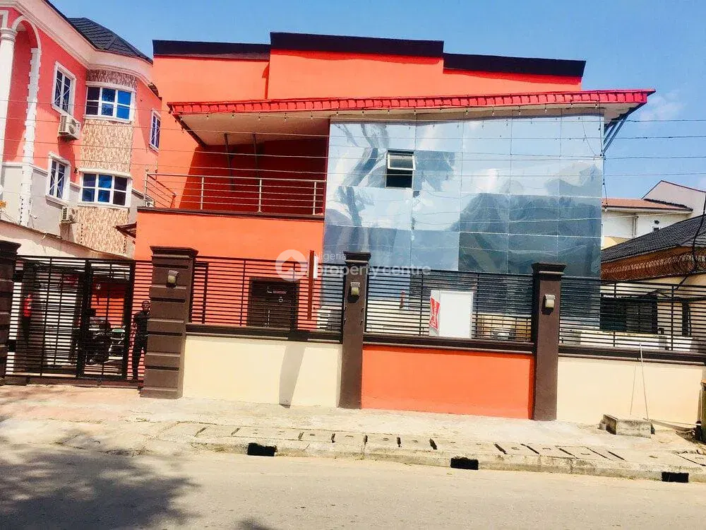 1 Storey Buidling, Consisting of 16 Units of Studio