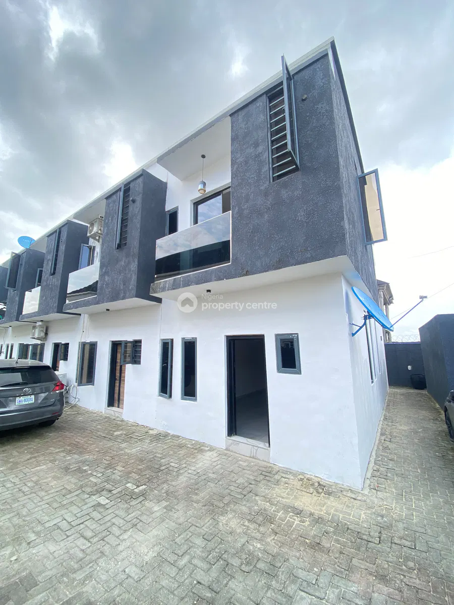Newly Renovated Luxury and Very Spacious 2 Bedroom Terrace Duplex