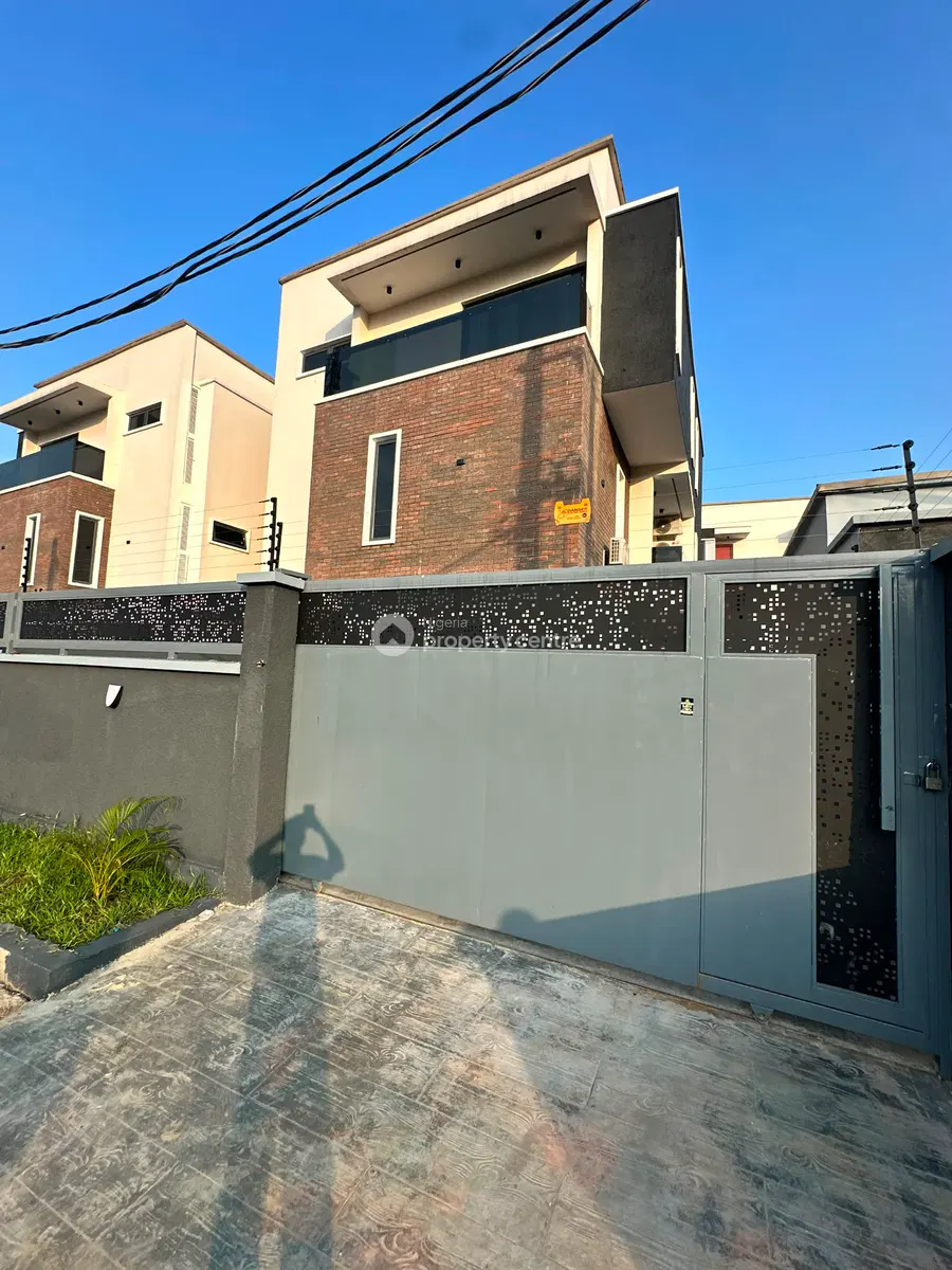 Fully Furnished 5 Bedroom Fully Detached Duplex with a BQ