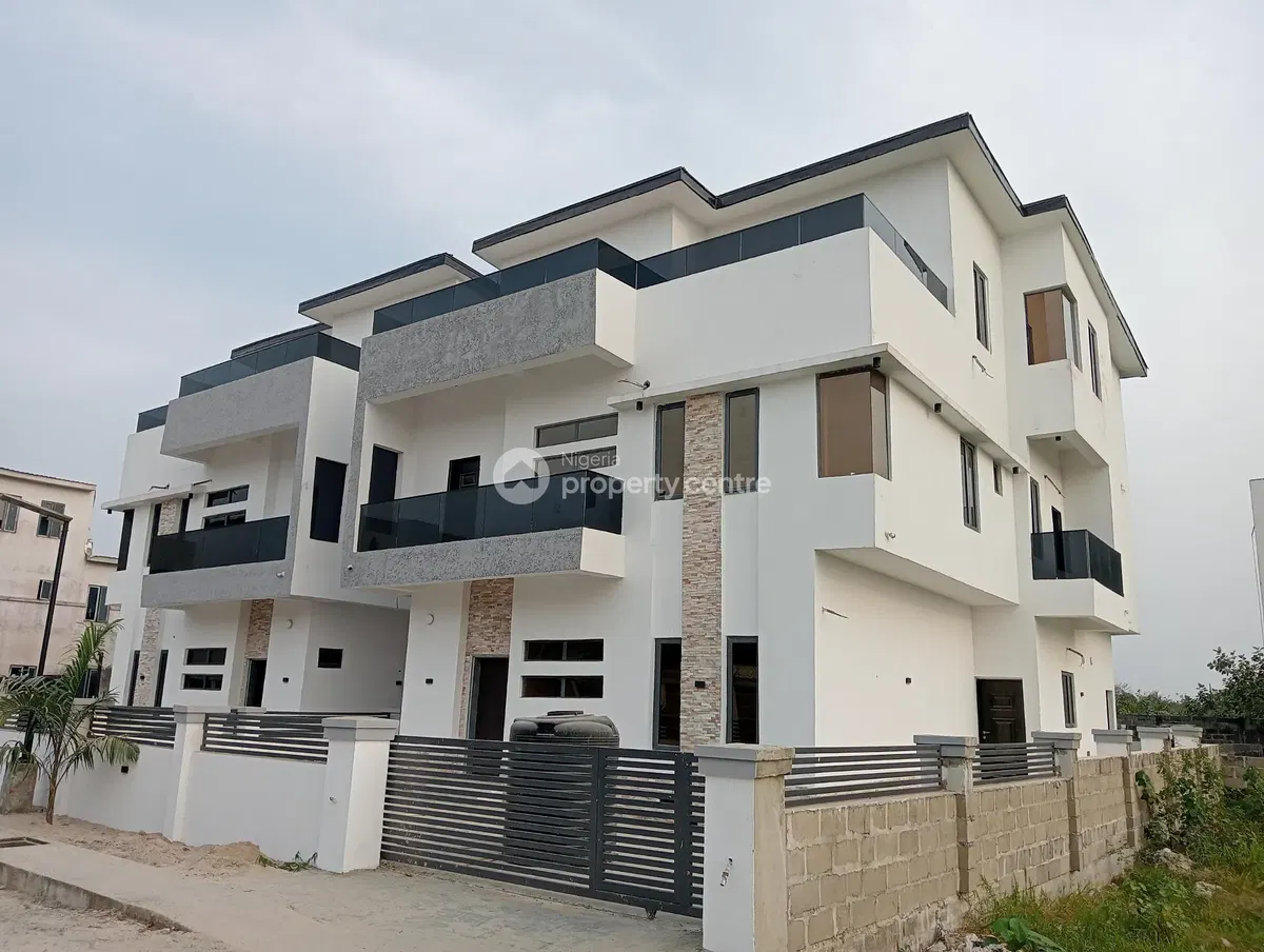Executive Luxury Style 6 Bedrooms Duplex with BQ