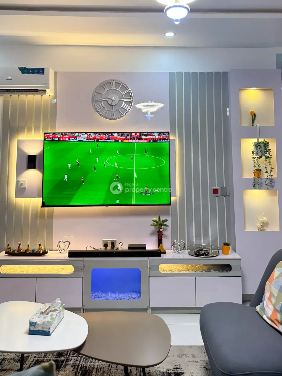 Luxury 1 Bedroom Apartment with Swimming Pool