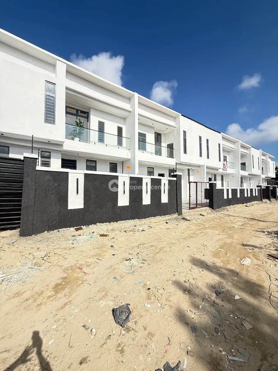 3 Bedroom Terraced Duplex with Seperate Gate