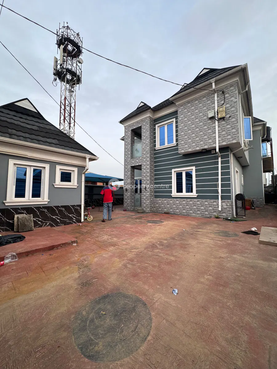 5 Bedroom Fully Detached Duplex