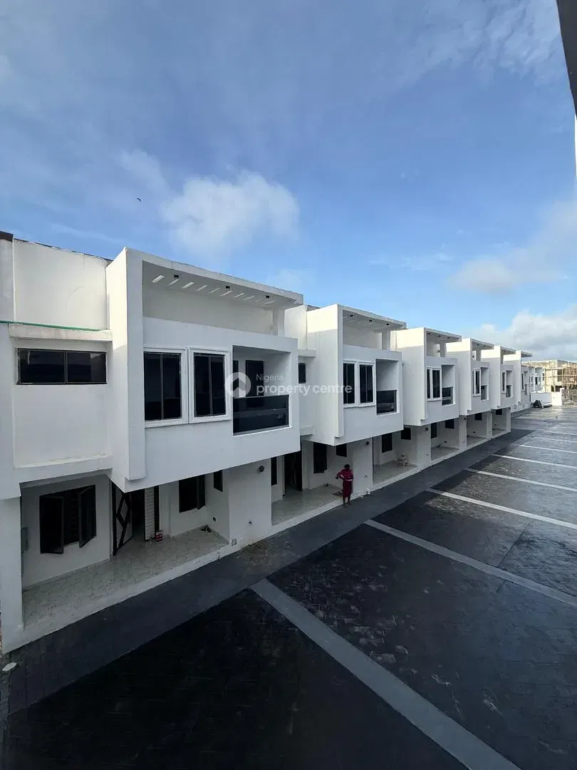 3 Bedroom Terraced Duplex with Swimming Pool