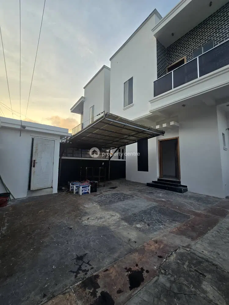 Shared Apartment