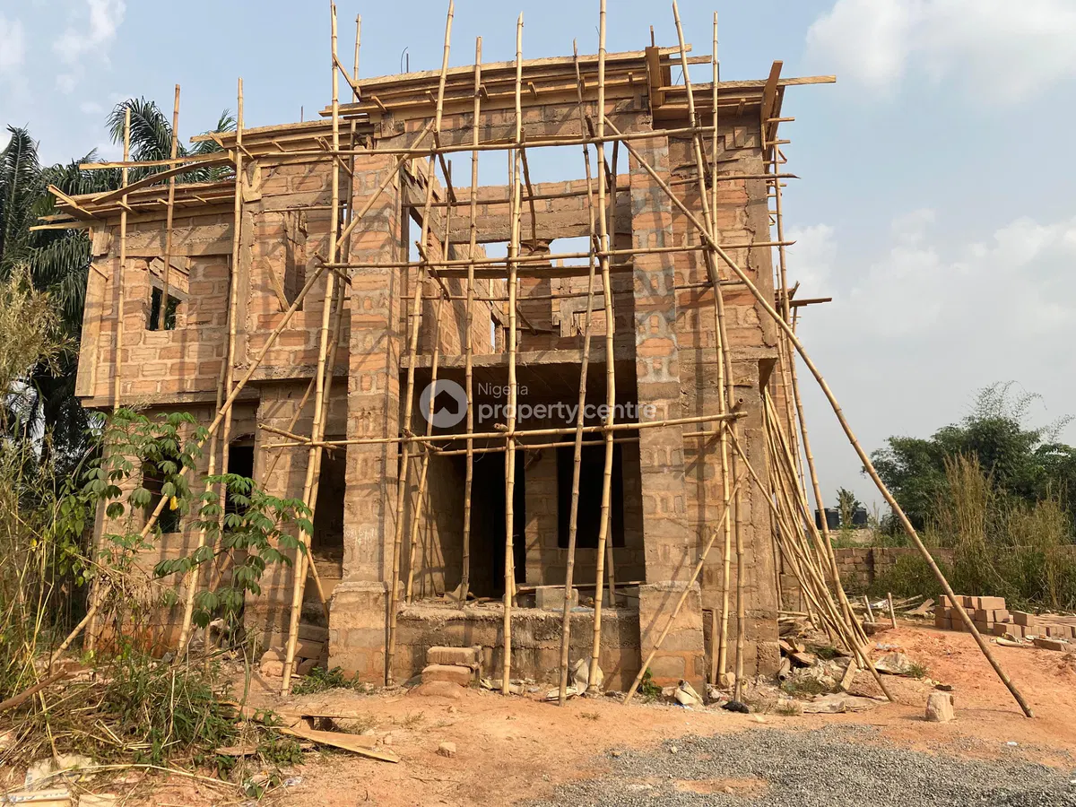 6-Bedroom Uncompleted Duplex on 707.26 SQM of Land