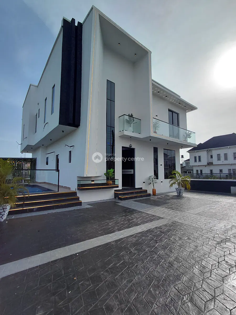 Luxury 5 Bedroom Duplex with BQ & Swimming Pool
