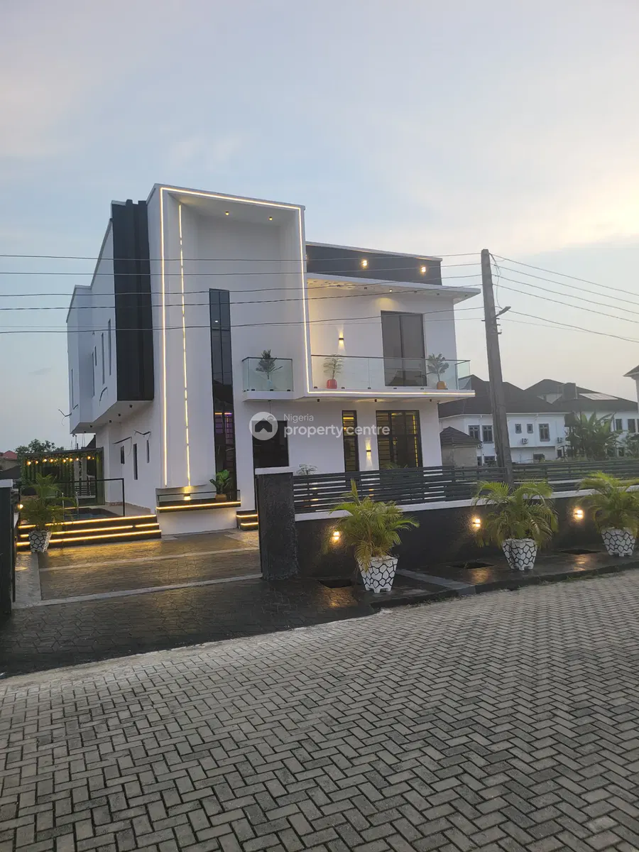 Newly Built 5 Bedroom Detached Duplex with BQ