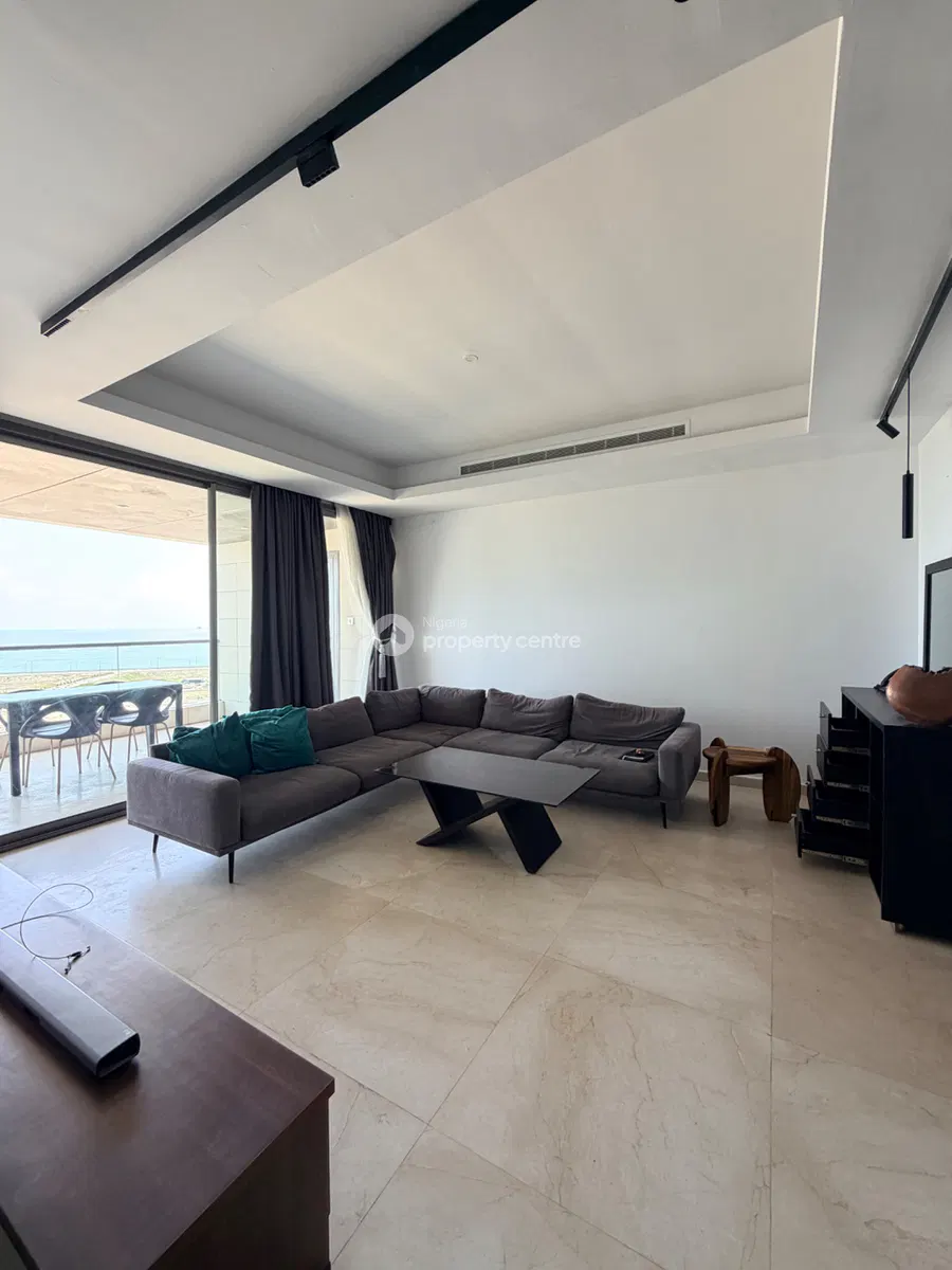 13th Floor 2 Bedroom Flat Ocean View
