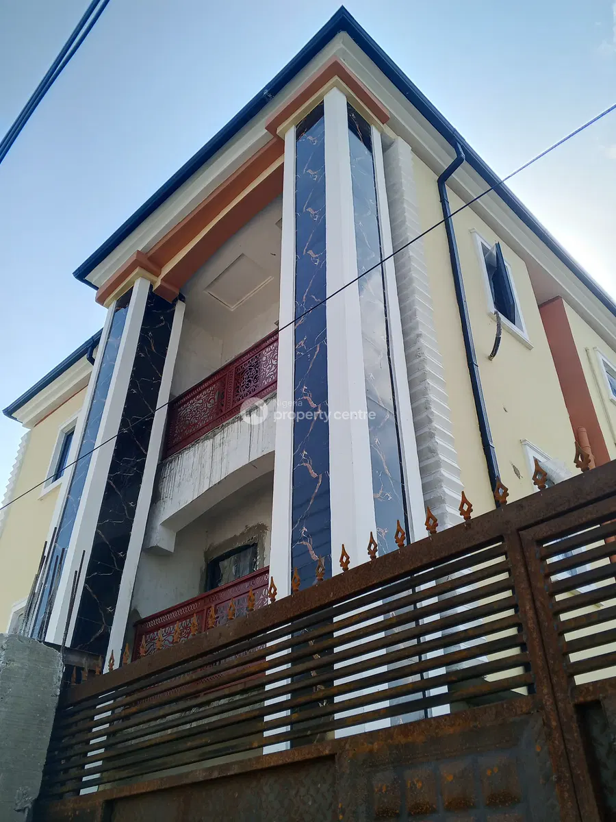 For Rent: New 2 Bedroom Flat, Bucknor Estate, Isolo, Lagos | 2 Beds, 2 ...