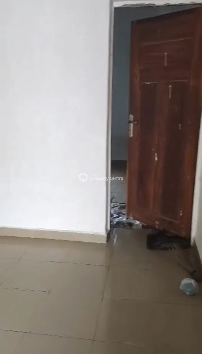 A Nice Room and Parlour Miniflat (Ask for Video) — Off General Paint, Alasia, Ajah, Lagos
