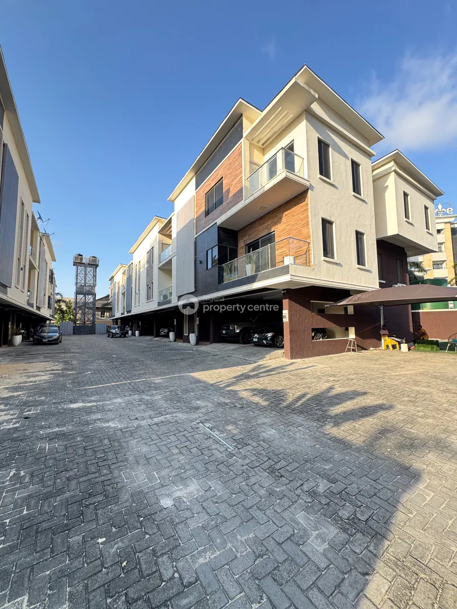 Luxury 4 Bedroom Terrace Duplex — Off Admiralty Way, Lekki Phase 1, Lekki, Lagos