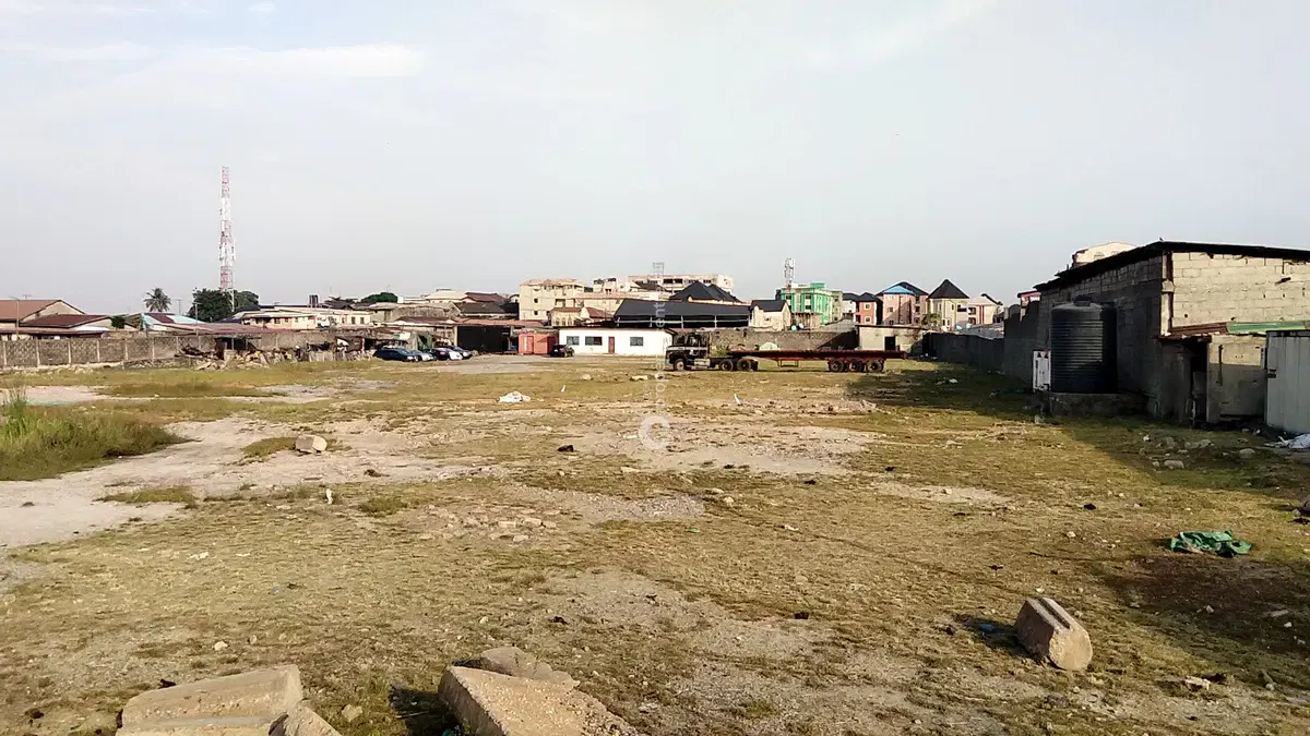 Commercial Land for Automobile Stand