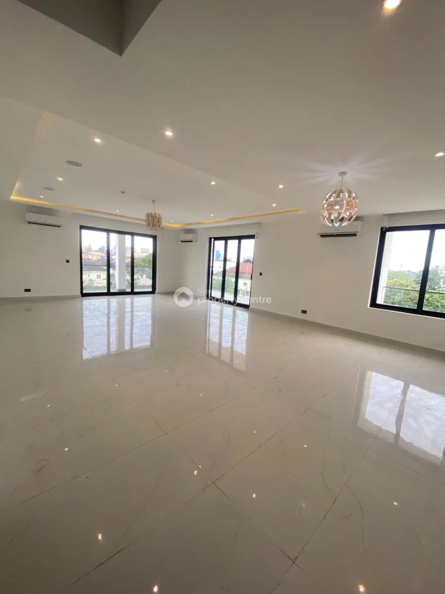 4 Bedroom Maisonette with 2 BQS