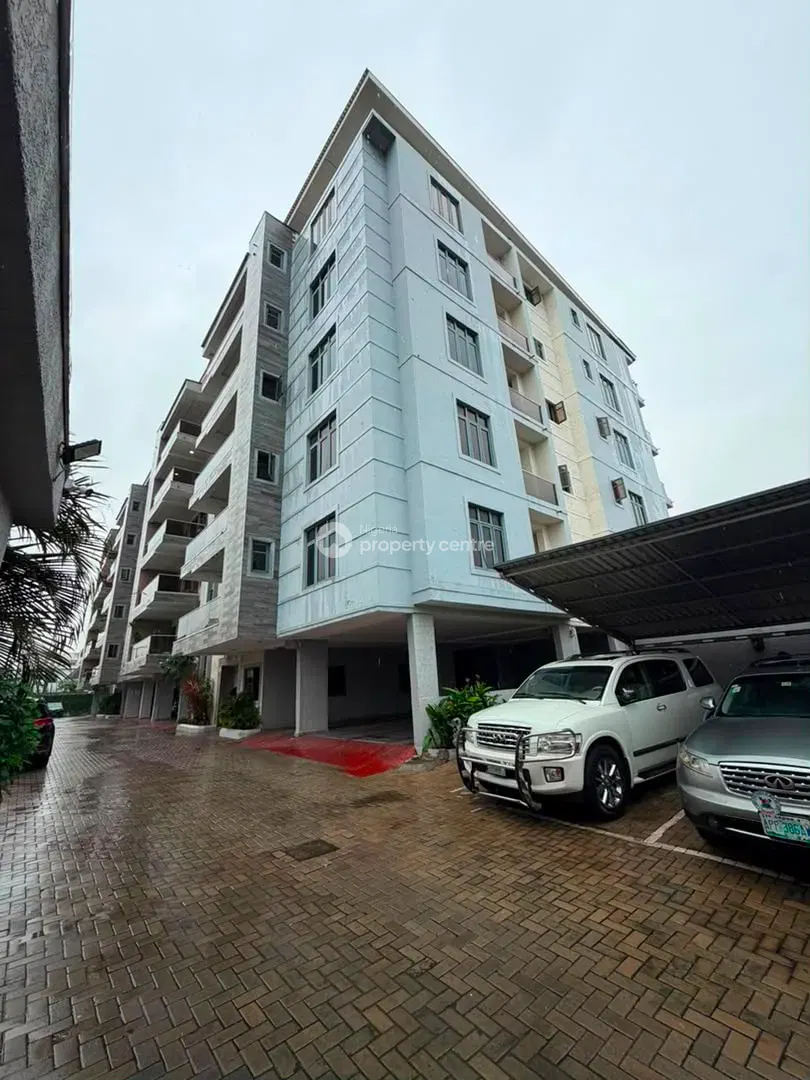 3 Bedroom Apartment with Swimming Pool, Gym & BQ — Ikoyi, Lagos