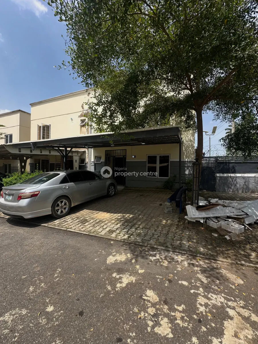 4 Bedroom Terraced Duplex