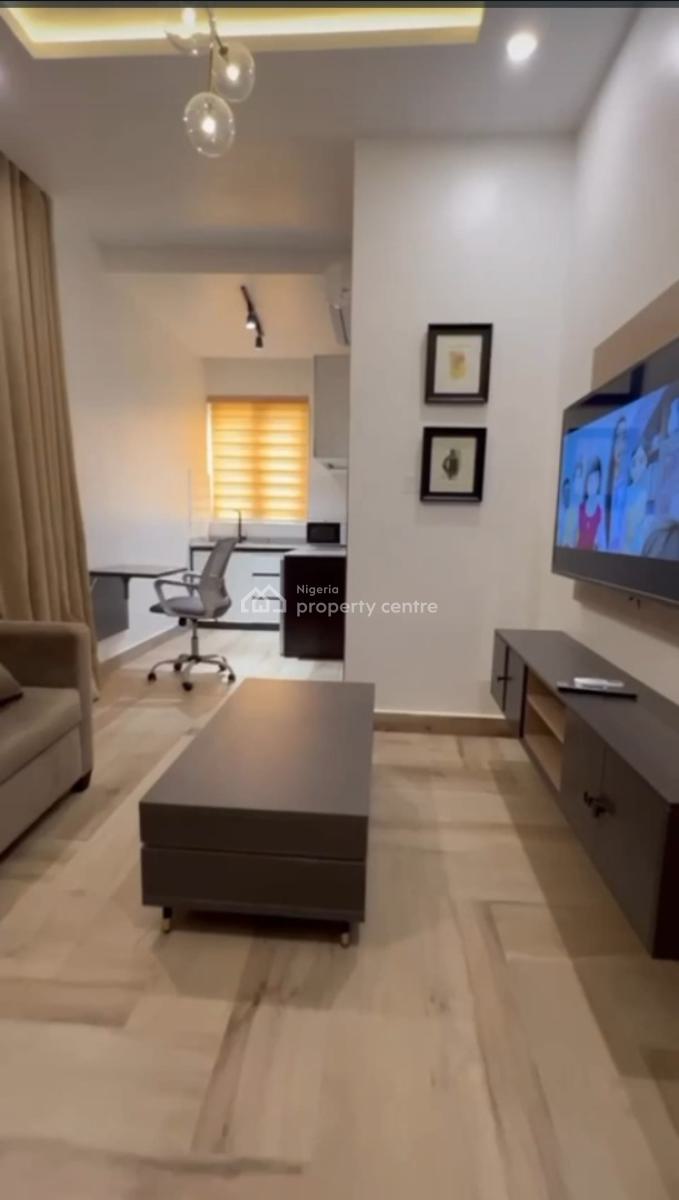 Cozy Mini-flat, Ologolo, Off Lekki-epe Expressway, Ologolo, Lekki, Lagos, Mini Flat (room and Parlour) Short Let
