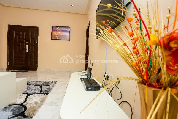 The Westwood Luxury Serviced 1-bedroom Apartment, Sikiru Alade Oloko Crescent, Off Admiralty Way, Lekki Phase 1, Lekki, Lagos, Mini Flat (room and Parlour) Short Let