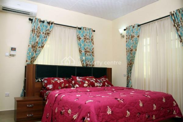 Fully Equipped Modern Bungalow, Gilbert Odior Street, Thomas Estate, Ajah, Lagos, Detached Bungalow Short Let