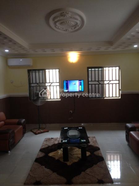 Tj Cottage, 9 Amos Fafemi Street, Off Ajibike Agaka Street, Irewolede Area, Ilorin West, Kwara, Detached Bungalow Short Let