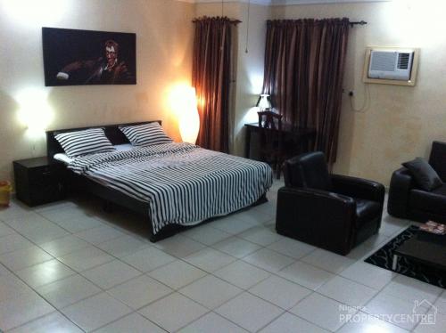 En-suite Rooms, Suites & Apartments, Omorinre Johnson, Lekki Phase 1, Lekki, Lagos, Flat / Apartment Short Let