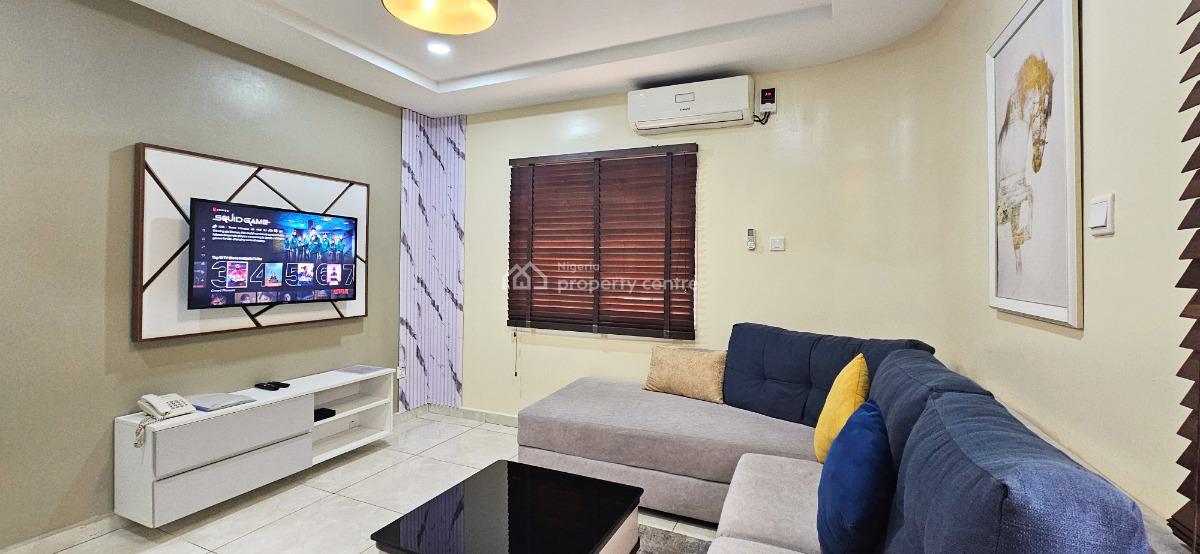 1 Bedroom Apartment, The Leneade - Conry Apt. 3, Ademola Adetokunbo Crs, Wuse 2, Abuja, Flat / Apartment Short Let