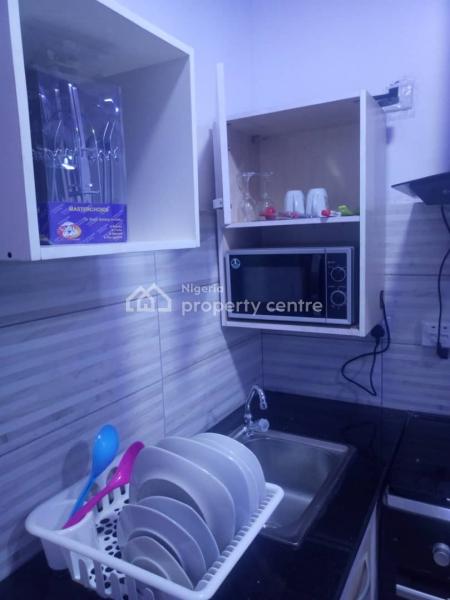Fully Furnished One Bedroom Apartment, Lekki Phase 1, Lekki, Lagos, Self Contain (single Rooms) Short Let