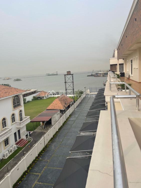 short-let-luxury-2-bedroom-waterside-penthouse-with-gym-and-pool
