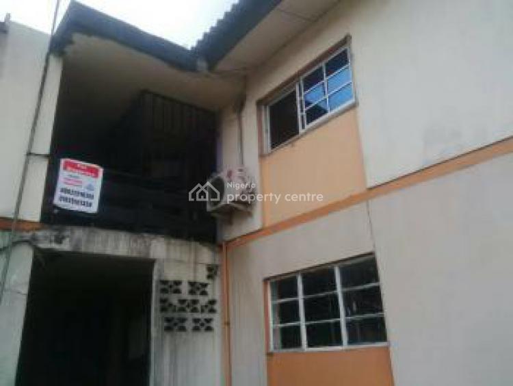 2 Bedroom Upper Floor Flat, Elekahia, Port Harcourt, Rivers, Flat / Apartment for Sale