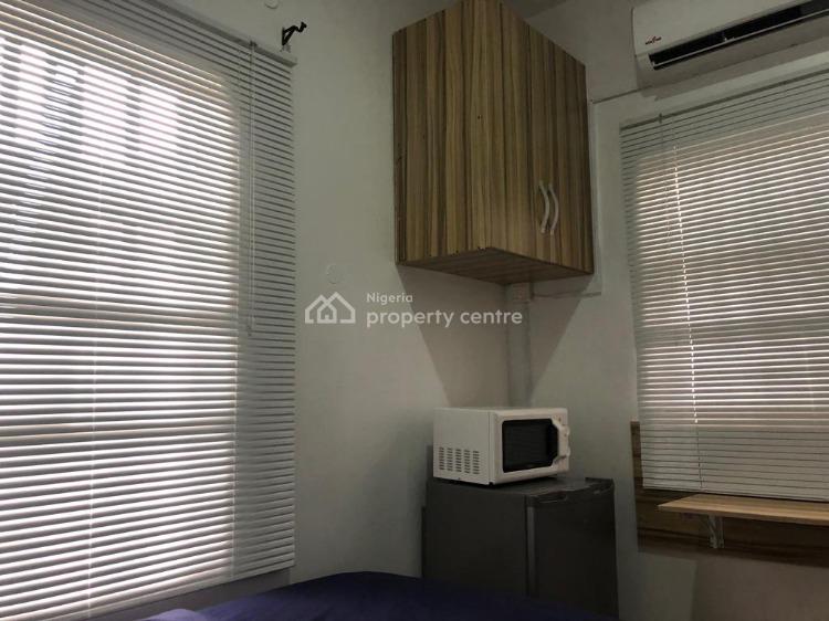 Luxury Studio with Secured Estate, Rockwells Avenue, Adeniyi Coker / Off Ligali Ayorinde, Victoria Island (vi), Lagos, Self Contain (single Rooms) Short Let