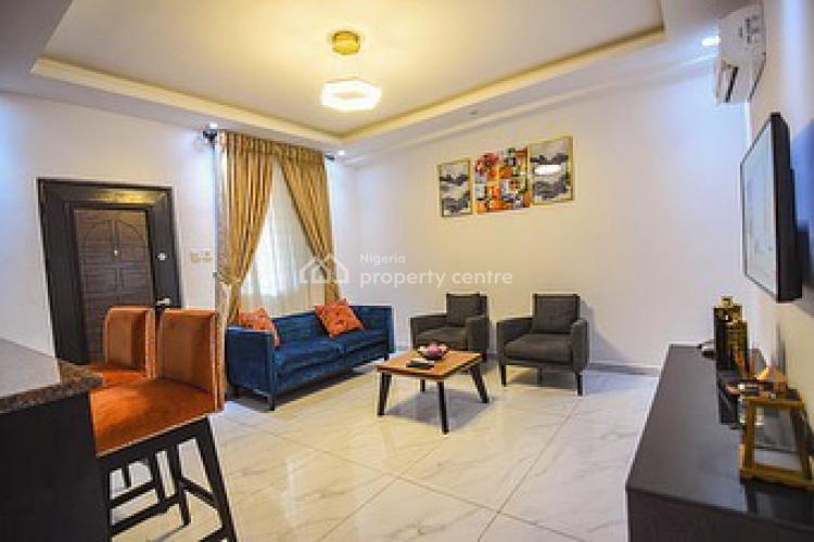 Spectacular 2 Bedroom Penthouse with Roof Top Lounge., Off Kunsela Road, Ikate Elegushi, Lekki, Lagos, Flat / Apartment Short Let