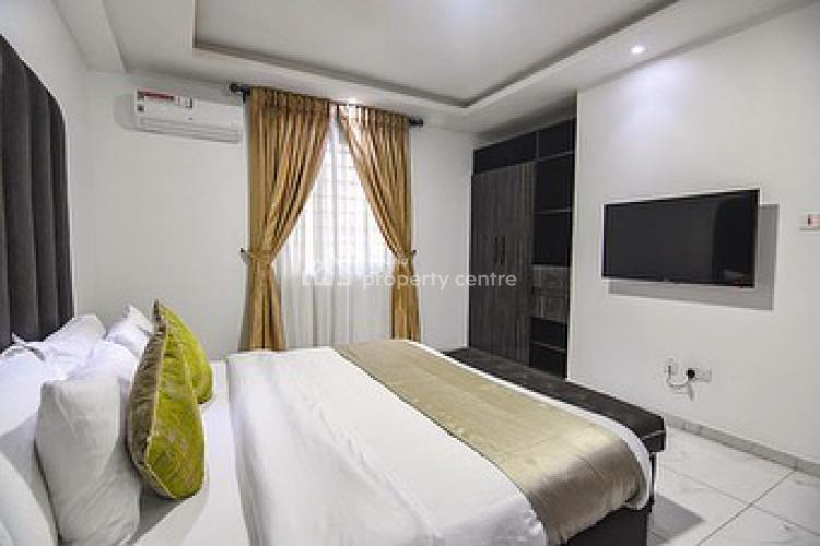 Spectacular 2 Bedroom Penthouse with Roof Top Lounge., Off Kunsela Road, Ikate Elegushi, Lekki, Lagos, Flat / Apartment Short Let