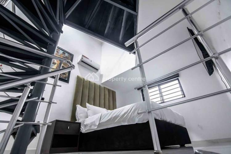 Spectacular 2 Bedroom Penthouse with Roof Top Lounge., Off Kunsela Road, Ikate Elegushi, Lekki, Lagos, Flat / Apartment Short Let