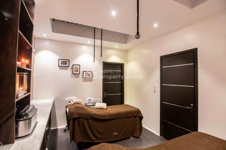 Spectacular 2 Bedroom Penthouse with Roof Top Lounge., Off Kunsela Road, Ikate Elegushi, Lekki, Lagos, Flat / Apartment Short Let