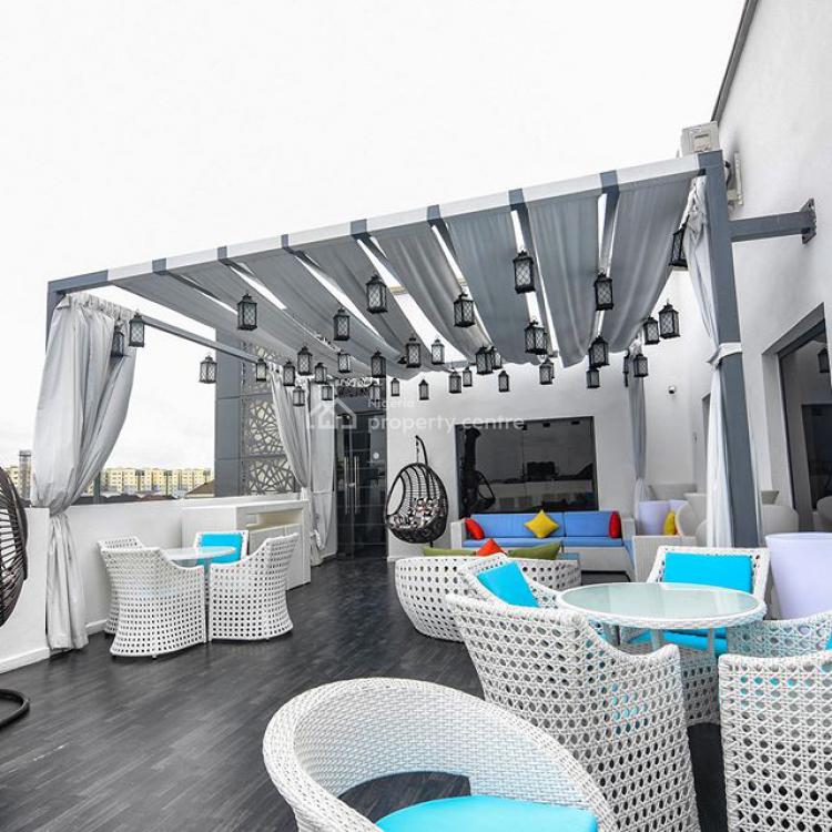 Spectacular 2 Bedroom Penthouse with Roof Top Lounge., Off Kunsela Road, Ikate Elegushi, Lekki, Lagos, Flat / Apartment Short Let