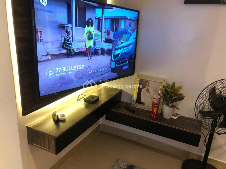 Spontaneous and Luxurious 1 Bedroom Apartment with Top Notch Finishes, Off Admiralty Way, Lekki Phase 1, Lekki, Lagos, Flat / Apartment Short Let