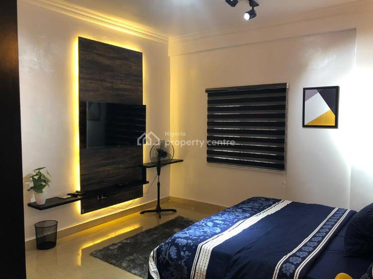 Spontaneous and Luxurious 1 Bedroom Apartment with Top Notch Finishes, Off Admiralty Way, Lekki Phase 1, Lekki, Lagos, Flat / Apartment Short Let