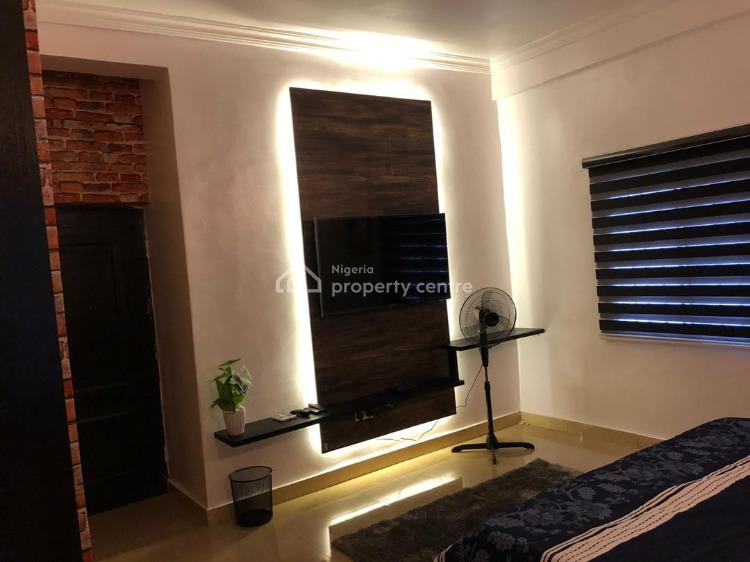 Spontaneous and Luxurious 1 Bedroom Apartment with Top Notch Finishes, Off Admiralty Way, Lekki Phase 1, Lekki, Lagos, Flat / Apartment Short Let