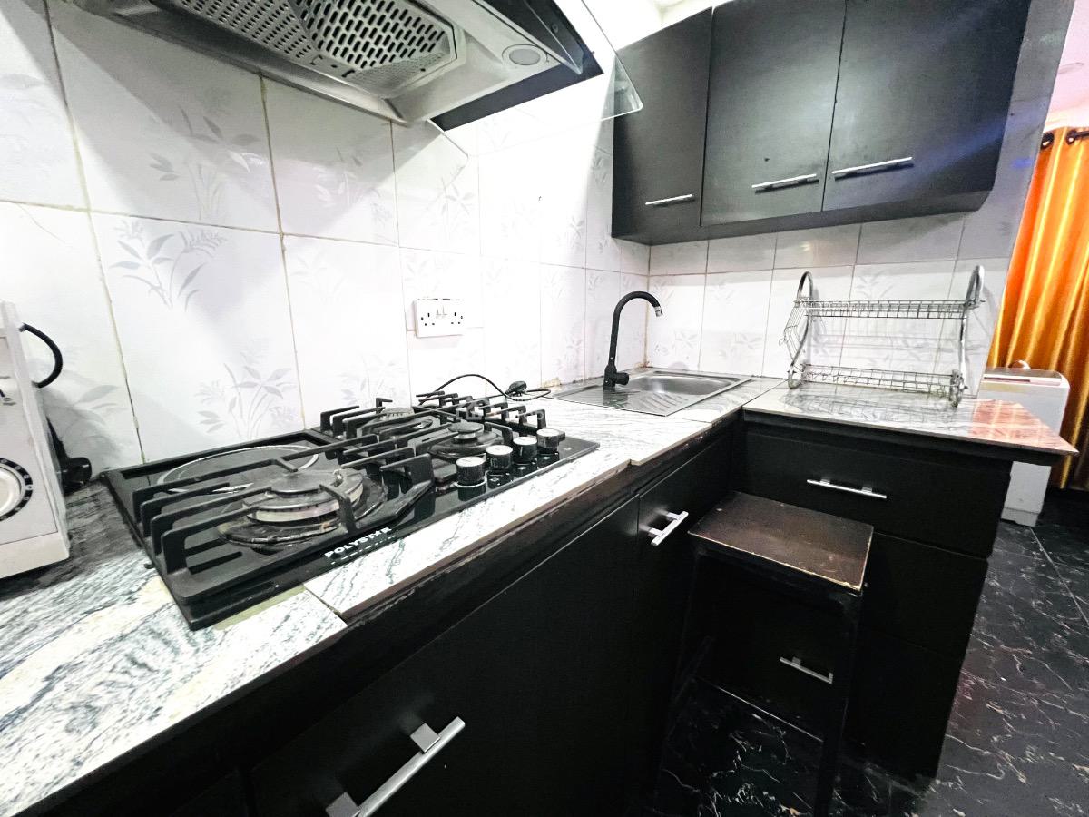 Dinero Emerald - One Bedroom Apartment, 119 Ogunlana Drive, Ogunlana, Surulere, Lagos, Flat / Apartment Short Let