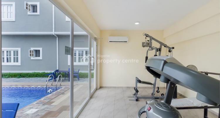 Ritzy Three Bedroom Apartment, Lekki Phase 1, Lekki, Lagos, Flat / Apartment Short Let