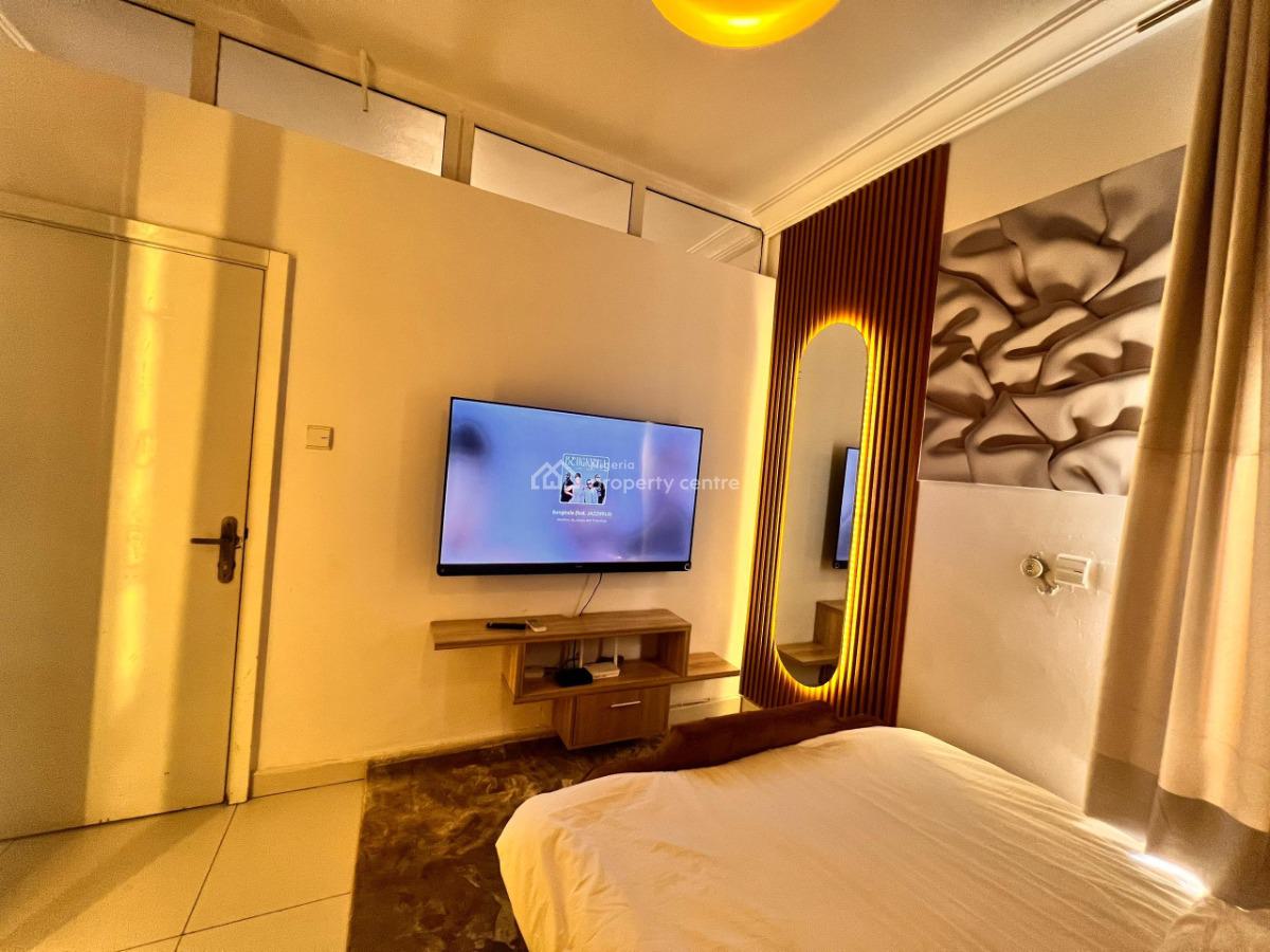 Premium 1 Bedroom Apartment, Close to Ebeano Supermarket, Admiralty Road, Lekki Phase 1, Lekki, Lagos, Mini Flat (room and Parlour) Short Let