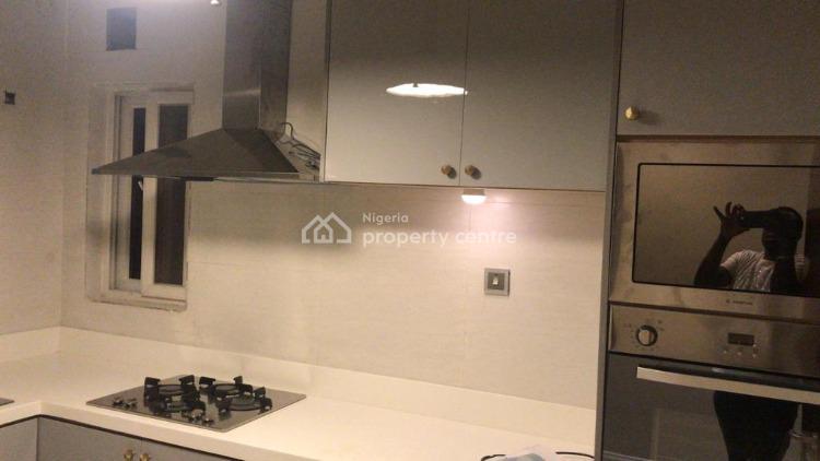 Cozy 2 Bedroom Apartment, Lekki Phase 1, Lekki, Lagos, Flat / Apartment Short Let