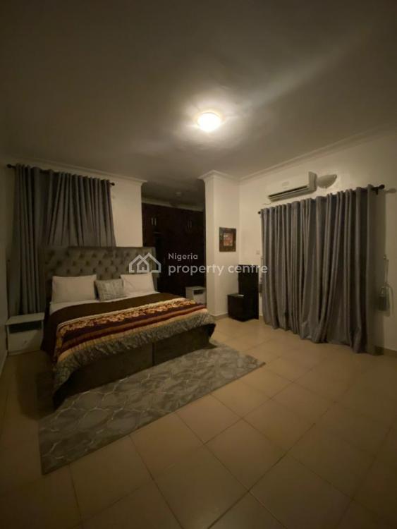 Cozy 3 Bedroom Apartment, Lekki Phase 1, Lekki, Lagos, Flat / Apartment Short Let