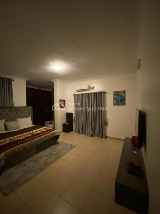 Cozy 3 Bedroom Apartment, Lekki Phase 1, Lekki, Lagos, Flat / Apartment Short Let